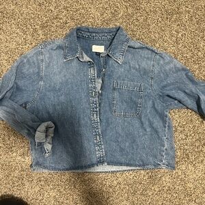 Universal Thread Cropped Denim Shirt